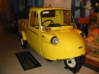 De Daihatsu Midget, de laatste driewieler van het merk.