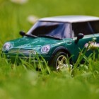 Verplicht bij de wet: toebehoren materialen auto (België)